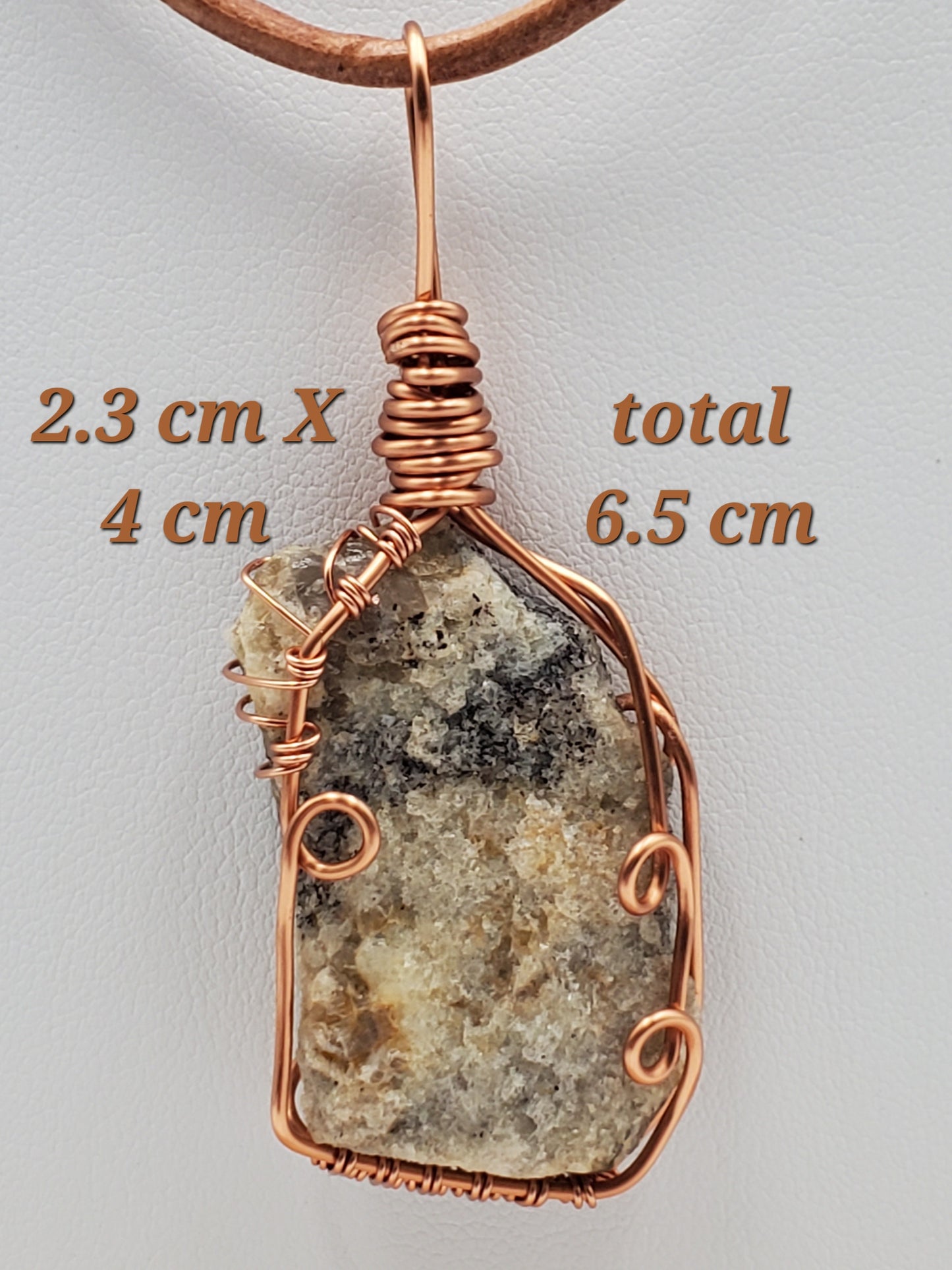 Carbonatite, Rhodonite et Red Creek Jasper